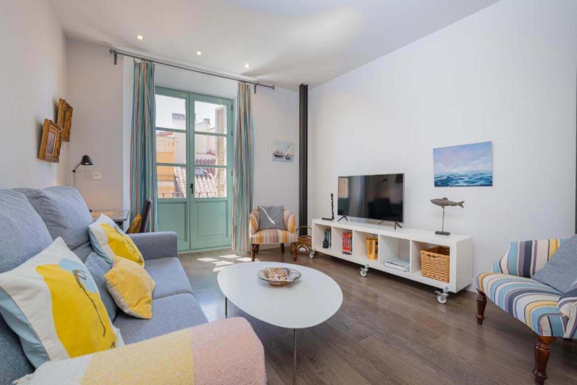 C20 - Adorable Apartment In The Center With Sun Terrace マラガ エクステリア 写真